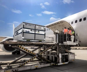 CSafe RAP being loaded into an aircraft